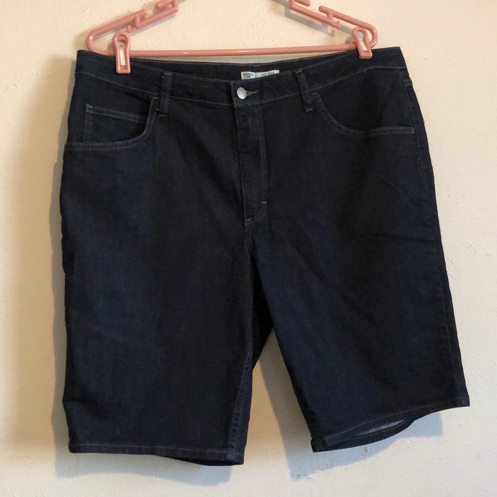 Lee denim,  Bermuda shorts. Very dark blue.
